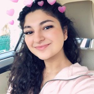 Meet your Posher, Sara